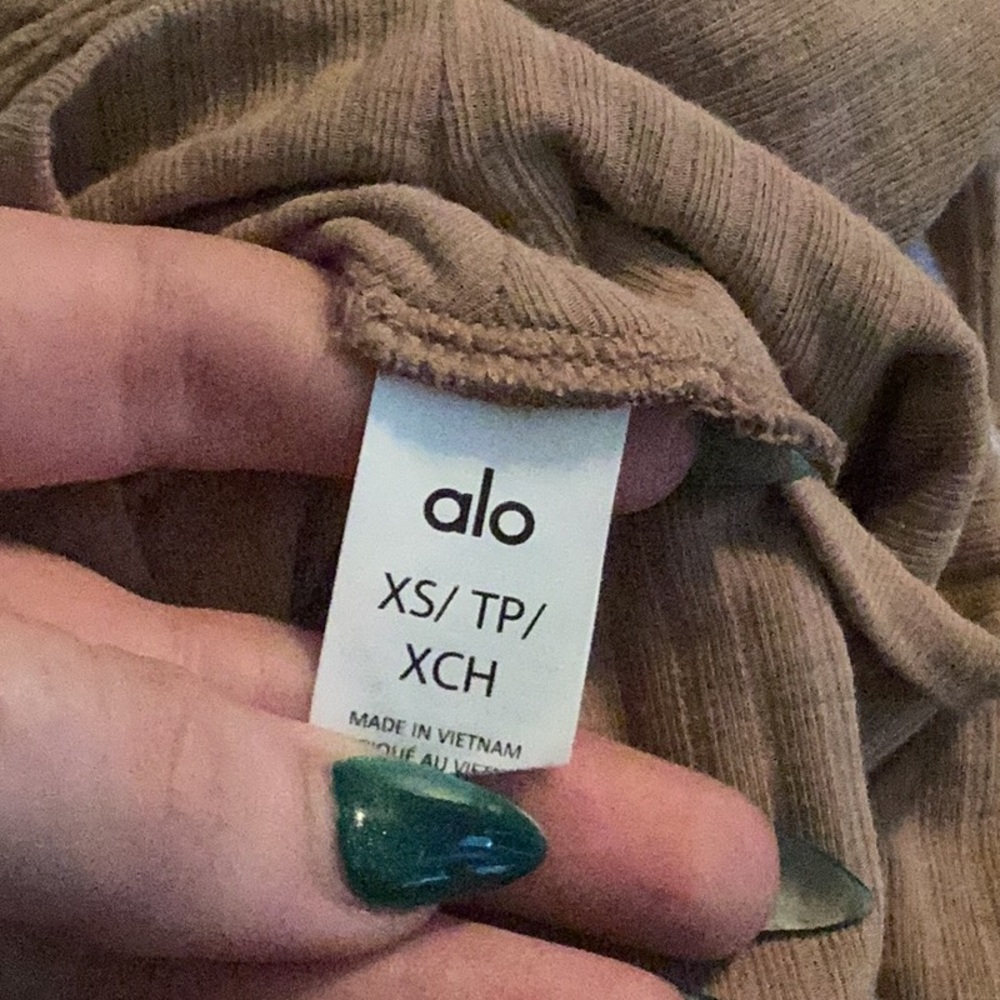 Ribbed Sea Coast Mockneck Long Sleeve - Picture 4 of 4